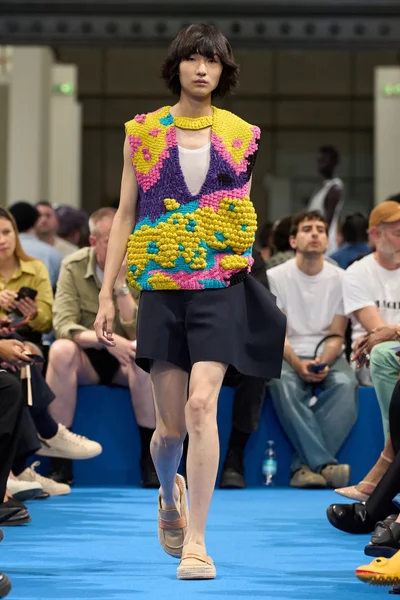 Look 40
